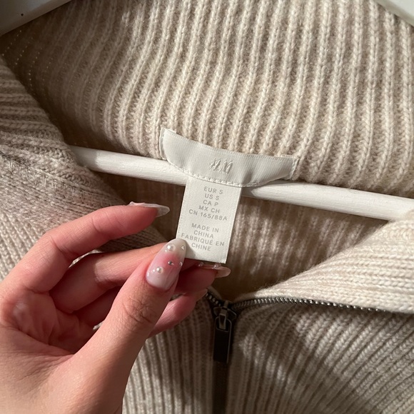 Knit Half Zip - Picture 2 of 2